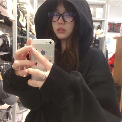 蒂科与鲨鱼